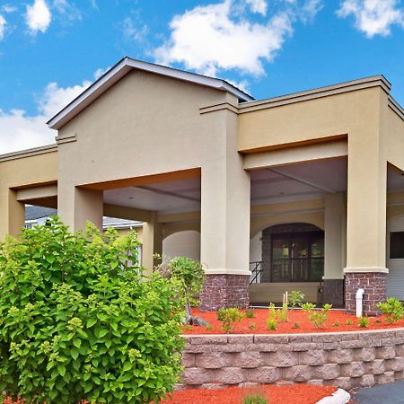 Ramada By Wyndham Kittery Hotel Kültér fotó